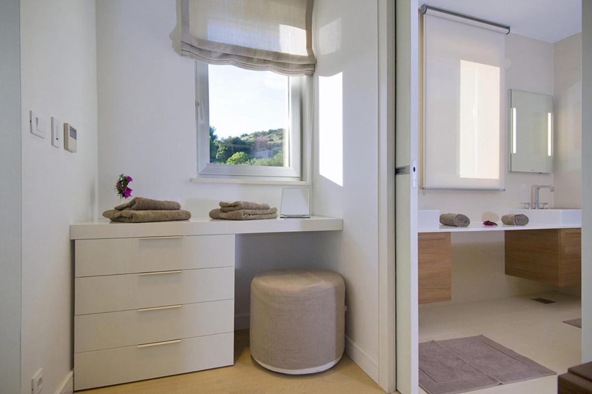 Luxury Seafront Villa My Dream With Private Pool, Jacuzzi And Staff At The Beach On Brac Island - Sumartin Selca  Zewnętrze zdjęcie