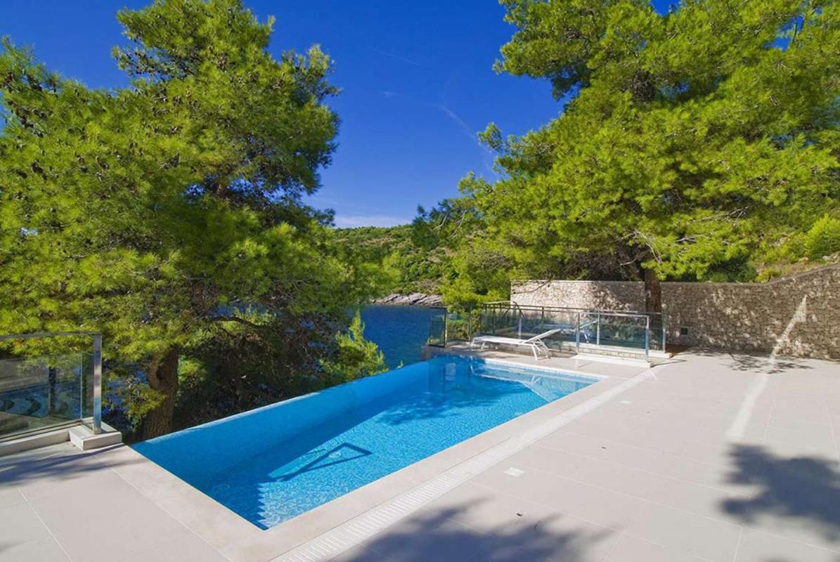 Luxury Seafront Villa My Dream With Private Pool, Jacuzzi And Staff At The Beach On Brac Island - Sumartin Selca  Zewnętrze zdjęcie